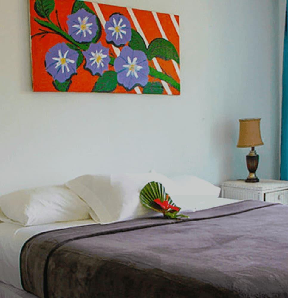 Greenwood Beach Resort Bailey Town  Eksteriør bilde