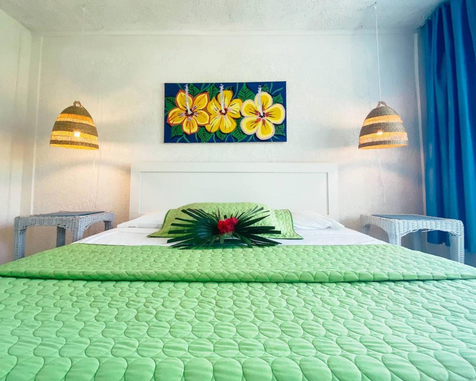 Greenwood Beach Resort Bailey Town  Eksteriør bilde